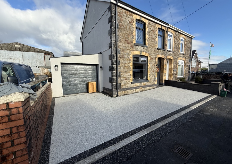 Resin bound in the colour of moon shadow